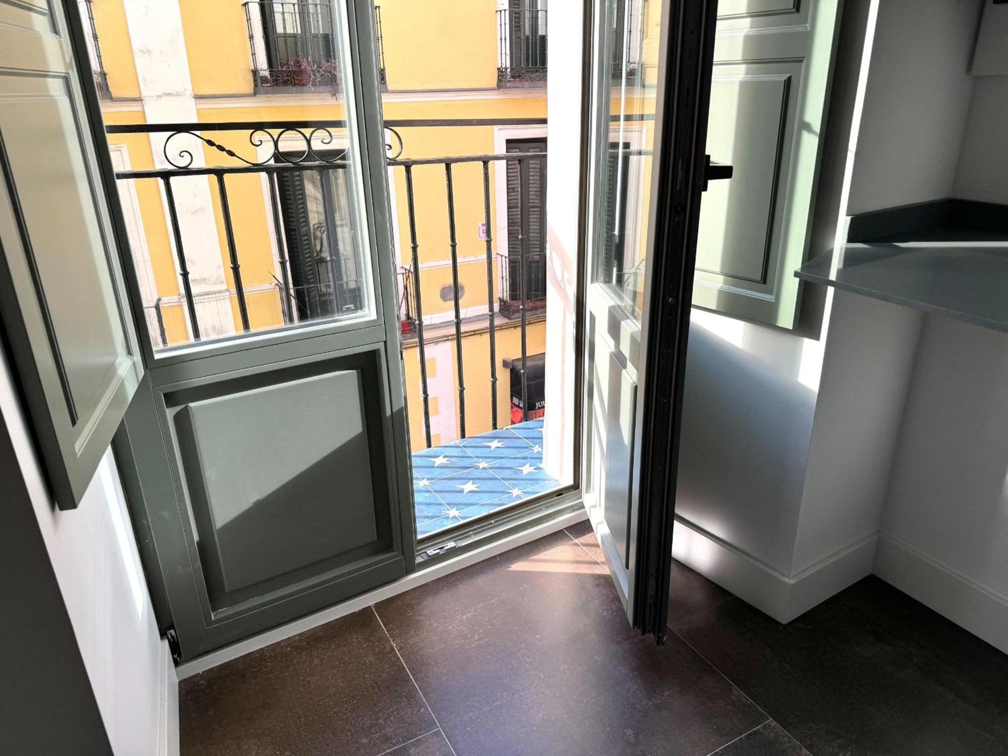 Cavabajasuites 2 Madrid Exteriör bild